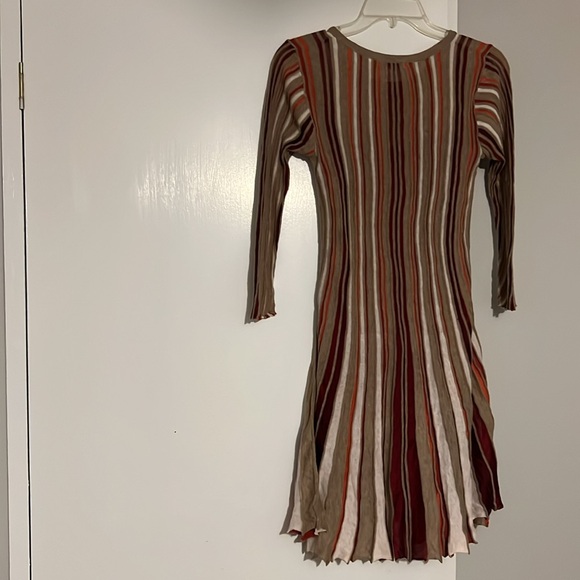Cato long sleeve dress for women with built in lining. Size XS - Picture 4 of 6